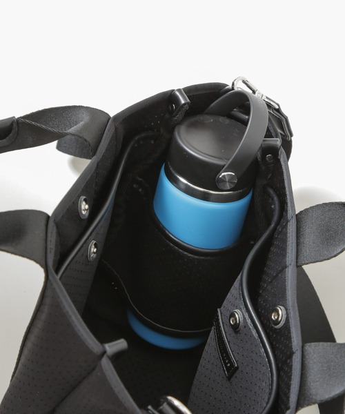 NANO universe（ナノユニバース）の「パンチングショルダートートバッグ（トートバッグ・レディース・グレー/ブラック・FREE）」の13枚目の写真