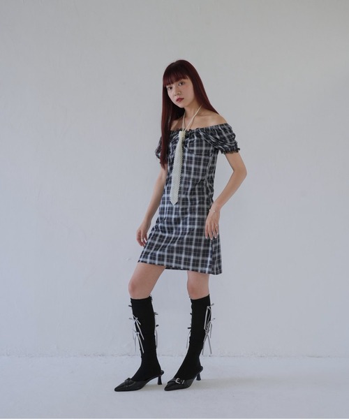 Uenui(ウニュイ)の「【 cunii 】 クラシカルチェックパフスリーブミニワンピース(ワンピース・レディース・ブラック・FREE)」の11枚目の写真