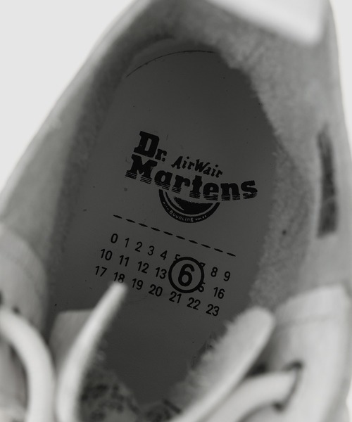 MM6 Maison Margiela（ｴﾑｴﾑｼｯｸｽ ﾒｿﾞﾝ ﾏﾙｼﾞｪﾗ）の「MM6 X Dr. Martens 1460/1461 ブーツ (WOMEN)（ブーツ・レディース・その他・38/37/36）」の7枚目の写真