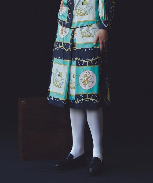 LOULOU WILLOUGHBY(ルルウィルビー)の「【LOULOU WILLOUGHBY】RATTIジョッキープリントスカート(スカート・レディース・ブルー/ピンク・2/1)」の1枚目の写真