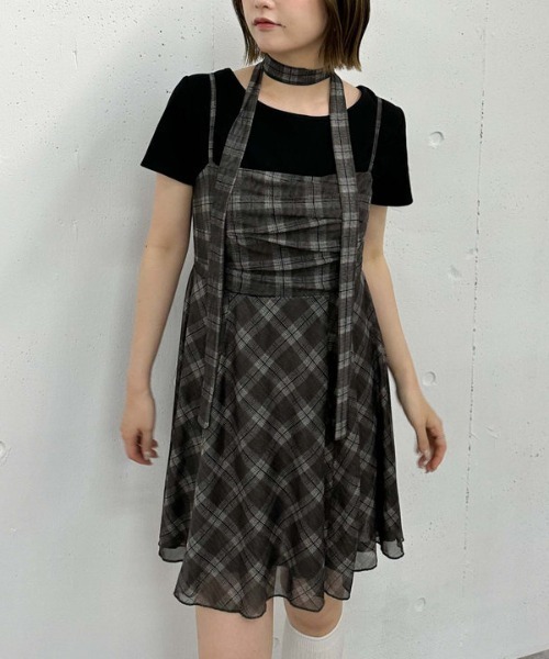 archives(アルシーヴ)の「【大人気!】どんな骨格でも似合う♪/トレンドの韓国っぽスタイリングが完成/チュニックで着回し力抜群/’チュールチェックミニキャミワンピース’(ワンピース・レディース・チャコールグレー/ブラウン/モカ・MEDIUM)」の14枚目の写真