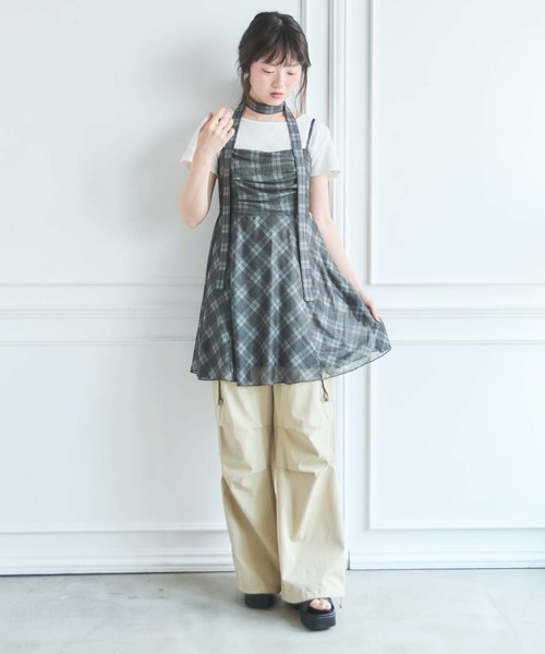 archives(アルシーヴ)の「【大人気!】どんな骨格でも似合う♪/トレンドの韓国っぽスタイリングが完成/チュニックで着回し力抜群/’チュールチェックミニキャミワンピース’(ワンピース・レディース・チャコールグレー/ブラウン/モカ・MEDIUM)」の8枚目の写真