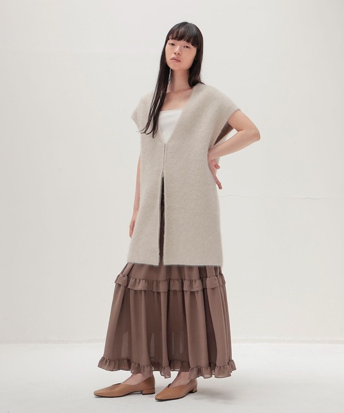 DRESSLAVE(ドレスレイブ)の「shirring tiered gom long skirt(シャーリングティアードロングスカート)(スカート・レディース・ネイビー/ベージュ/レッド・38)」の12枚目の写真