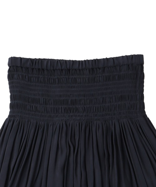 DRESSLAVE(ドレスレイブ)の「shirring tiered gom long skirt(シャーリングティアードロングスカート)(スカート・レディース・ネイビー/ベージュ/レッド・38)」の15枚目の写真