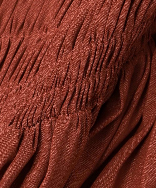 DRESSLAVE(ドレスレイブ)の「shirring tiered gom long skirt(シャーリングティアードロングスカート)(スカート・レディース・ネイビー/ベージュ/レッド・38)」の20枚目の写真
