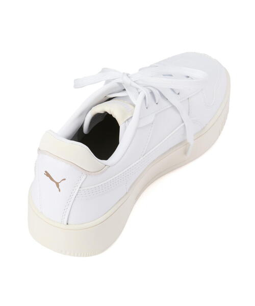 NATURAL BEAUTY BASIC（ナチュラルビューティーベーシック）の「◇PUMA キャリーナストリートWR シューズ（スニーカー・レディース・ホワイト・24.0cm/23.5cm）」の2枚目の写真