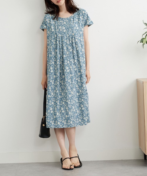 BELLUNA PLUS（ベルーナ）の「レーヨン素材タックデザインワンピース（ワンピース・レディース・ブルー系その他/ネイビー系・X-LARGE/LARGE/MEDIUM）」の7枚目の写真