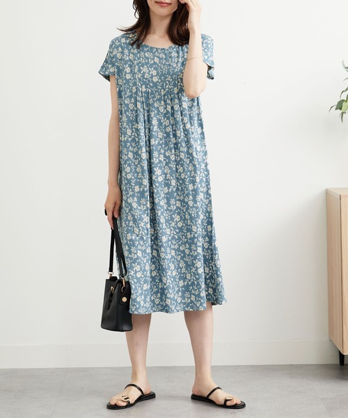 BELLUNA PLUS（ベルーナ）の「レーヨン素材タックデザインワンピース（ワンピース・レディース・ブルー系その他/ネイビー系・X-LARGE/LARGE/MEDIUM）」の8枚目の写真