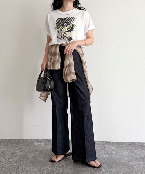 fredy emue（フレディエミュ）の「LemonPhotoシルケット半袖Tシャツ（Tシャツ/カットソー・レディース・オフホワイト/チャコールグレー/キャメル・38）」の4枚目の写真