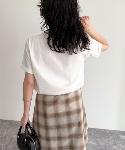 fredy emue（フレディエミュ）の「LemonPhotoシルケット半袖Tシャツ（Tシャツ/カットソー・レディース・オフホワイト/チャコールグレー/キャメル・38）」の14枚目の写真