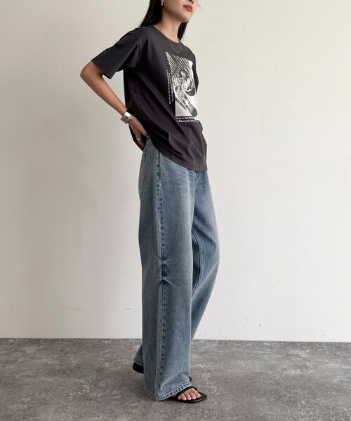 fredy emue（フレディエミュ）の「LemonPhotoシルケット半袖Tシャツ（Tシャツ/カットソー・レディース・オフホワイト/チャコールグレー/キャメル・38）」の17枚目の写真