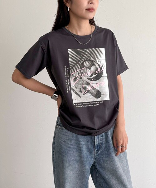 fredy emue（フレディエミュ）の「LemonPhotoシルケット半袖Tシャツ（Tシャツ/カットソー・レディース・オフホワイト/チャコールグレー/キャメル・38）」の20枚目の写真