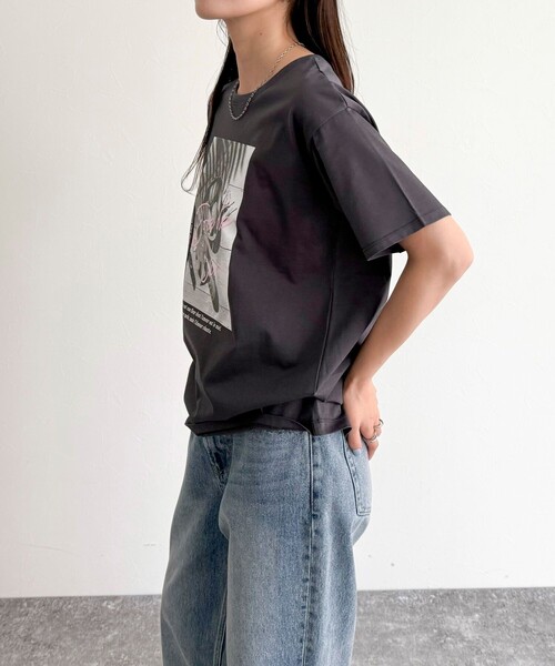 fredy emue（フレディエミュ）の「LemonPhotoシルケット半袖Tシャツ（Tシャツ/カットソー・レディース・オフホワイト/チャコールグレー/キャメル・38）」の22枚目の写真