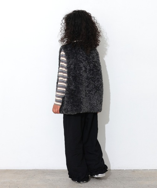 Ocean&Ground(オーシャン&グラウンド)の「ファーベスト(ベスト・キッズ・チャコール/アイボリー・140/120/110/100/90/130)」の19枚目の写真