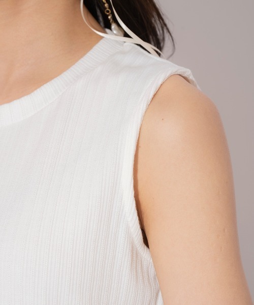 WILLSELECTION(ウィルセレクション)の「ランダムテレコノースリーブトップス(キャミソール・レディース・レッド/ブラック/オフホワイト・FREE)」の9枚目の写真