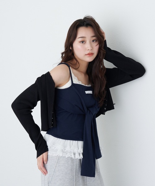 RAY CASSIN(レイカズン)の「レイヤードデザインキャミ(キャミソール・レディース・グレー/ベージュ/ネイビー・FREE)」の3枚目の写真