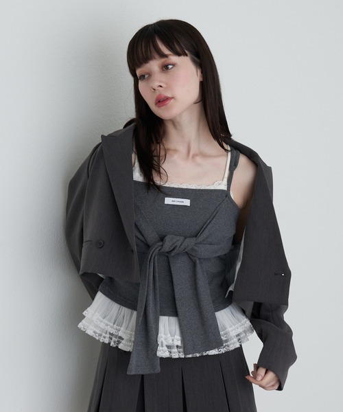 RAY CASSIN(レイカズン)の「レイヤードデザインキャミ(キャミソール・レディース・グレー/ベージュ/ネイビー・FREE)」の2枚目の写真