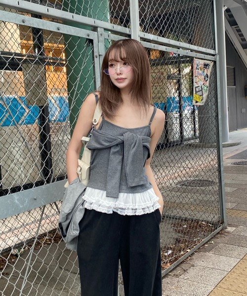 RAY CASSIN(レイカズン)の「レイヤードデザインキャミ(キャミソール・レディース・グレー/ベージュ/ネイビー・FREE)」の5枚目の写真