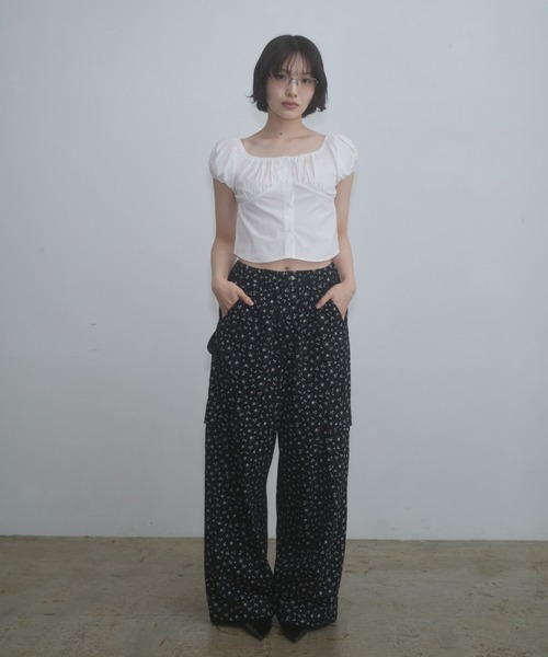 floral cargo pants / 小花柄ワイドカーゴパンツ（カーゴパンツ