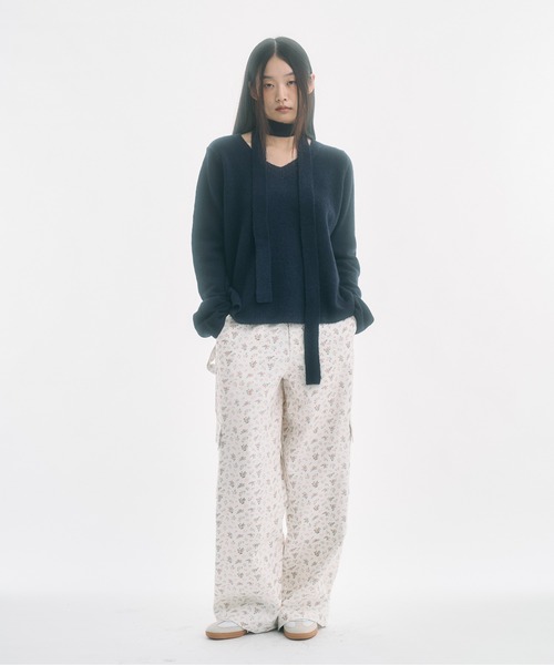 fekete floral cargo pants 小花柄ワイドカーゴパンツ floral cargo pants / 小花柄ワイドカーゴパンツ（カーゴパンツ