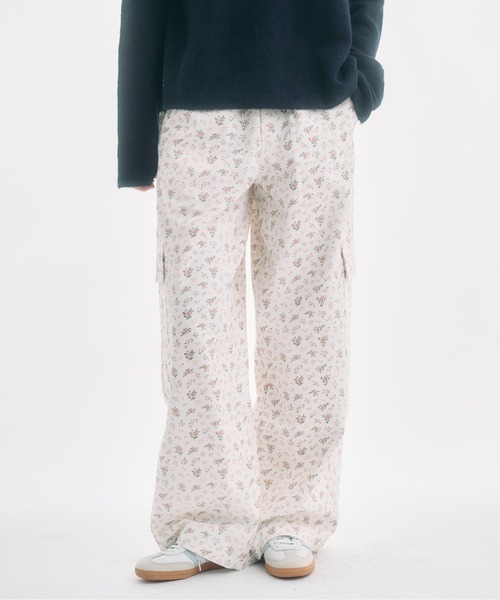 floral cargo pants / 小花柄ワイドカーゴパンツ（カーゴパンツ