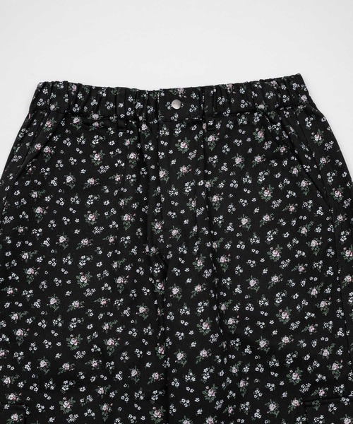 fekete floral cargo pants 小花柄ワイドカーゴパンツ floral cargo pants / 小花柄ワイドカーゴパンツ（カーゴパンツ