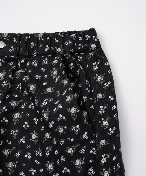 fekete floral cargo pants 小花柄ワイドカーゴパンツ floral cargo pants / 小花柄ワイドカーゴパンツ（カーゴパンツ