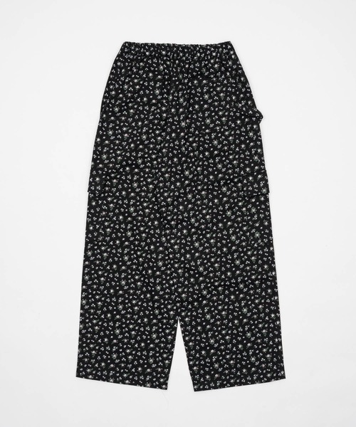 fekete floral cargo pants 小花柄ワイドカーゴパンツ floral cargo pants / 小花柄ワイドカーゴパンツ（カーゴパンツ