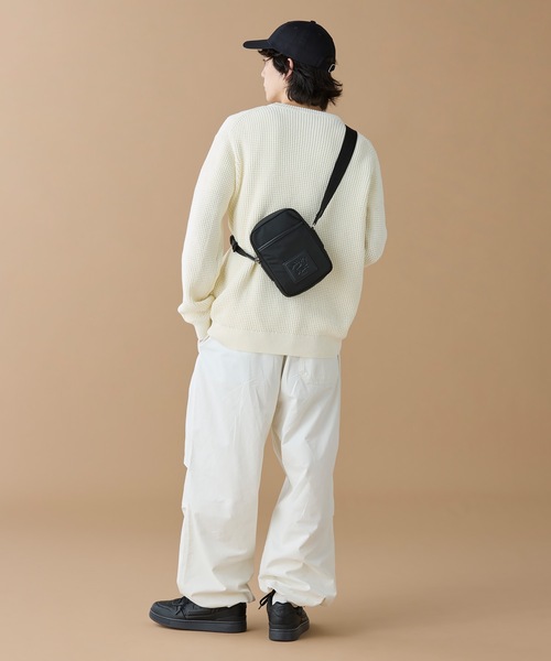 LACOSTE（ラコステ）の「ラコステクラシックス ナイロンミニショルダーポーチ（ショルダーバッグ・メンズ・ブラック・FREE）」の14枚目の写真