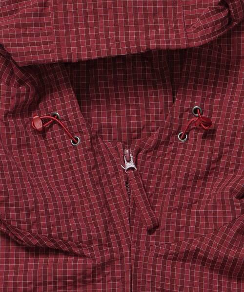 FFEIN(フェイン)の「3段ロゴチェックマウンテンパーカー / ダブルジップ フーディ アウター ワンポイント(ブルゾン・メンズ・ブルーグレー/スカイブルー/グリーン/レッド・LARGE/MEDIUM/SMALL)」の16枚目の写真