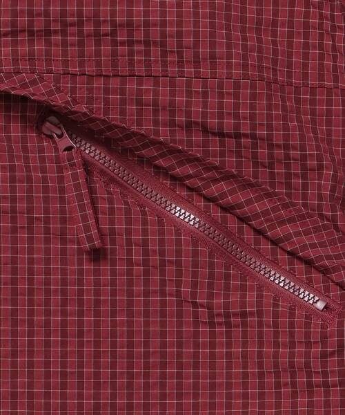 FFEIN(フェイン)の「3段ロゴチェックマウンテンパーカー / ダブルジップ フーディ アウター ワンポイント(ブルゾン・メンズ・ブルーグレー/スカイブルー/グリーン/レッド・LARGE/MEDIUM/SMALL)」の17枚目の写真