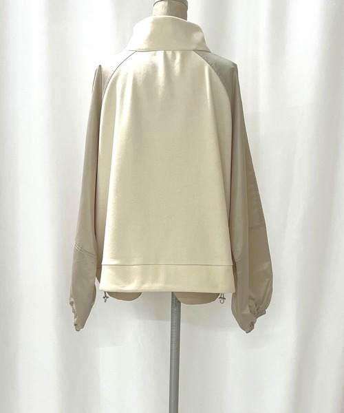 Q（キュー）の「サテンドッキングドロストブルゾン（ブルゾン・レディース・ブラック/アイボリー・MEDIUM）」の7枚目の写真