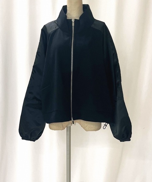 Q（キュー）の「サテンドッキングドロストブルゾン（ブルゾン・レディース・ブラック/アイボリー・MEDIUM）」の6枚目の写真