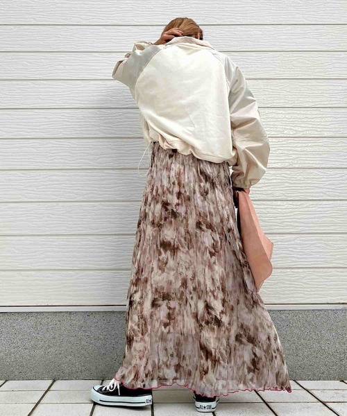 Q（キュー）の「サテンドッキングドロストブルゾン（ブルゾン・レディース・ブラック/アイボリー・MEDIUM）」の21枚目の写真