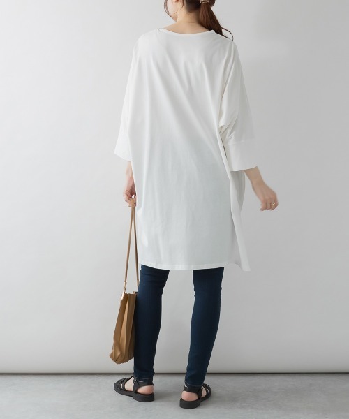 RCD(アールシーディー)の「ラウンドネックロングTシャツ(Tシャツ/カットソー・レディース・グレイッシュベージュ/ブラック/オフホワイト・LL~3L/M-L)」の19枚目の写真
