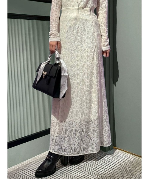 SNIDEL(スナイデル)の「カットレースナロースカート(スカート・レディース・ダークグレー・0)」の3枚目の写真