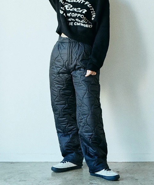 RVCA(ルーカ)の「【RVCA/ルーカ】23AW Quiltted pants/ナイロンキルティングパンツ(その他パンツ・レディース・ブラック/ホワイト・MEDIUM/SMALL)」の1枚目の写真