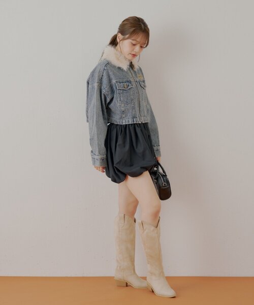 Chico（チコ）の「【WEB限定】ファー取り外し胸ロゴショート丈ブルゾン（ブルゾン・レディース・ブラウン/キャメル/ブルー・MEDIUM/SMALL）」の6枚目の写真