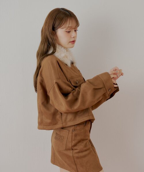 Chico（チコ）の「【WEB限定】ファー取り外し胸ロゴショート丈ブルゾン（ブルゾン・レディース・ブラウン/キャメル/ブルー・MEDIUM/SMALL）」の15枚目の写真