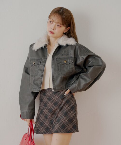 Chico（チコ）の「【WEB限定】ファー取り外し胸ロゴショート丈ブルゾン（ブルゾン・レディース・ブラウン/キャメル/ブルー・MEDIUM/SMALL）」の19枚目の写真