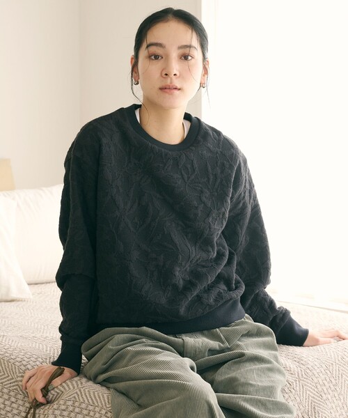 BEAUTY&YOUTH UNITED ARROWS（ビューティーアンドユースユナイテッドアローズ）の「ボタニカルジャガード プルオーバー（Tシャツ/カットソー・レディース・ブラック/ダークグレー/オフホワイト/ライム・FREE）」の3枚目の写真