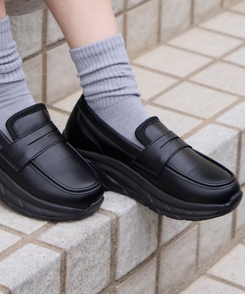 U.S. POLO ASSN.（ユーエスポロアッスン）の「U.S. POLO ASSN. /ユーエスポロアッスン 別注 ボリュームソール コインローファースニーカー（ローファー・レディース・ブラウン/ブラック・25cm/24cm/23cm）」の17枚目の写真