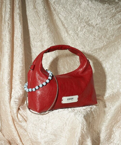 GRAIN（グレイン）の「【GRAIN/グレイン】ビーズチャーム付き2wayハンドバッグ（トートバッグ・レディース・ブラック/レッド/サックスブルー・FREE）」の3枚目の写真