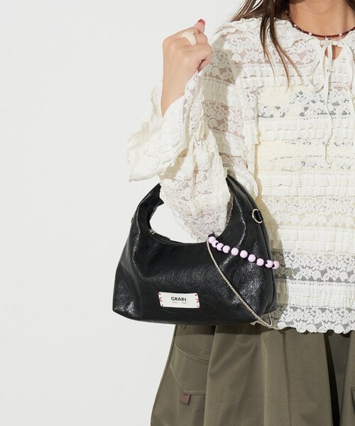 GRAIN（グレイン）の「【GRAIN/グレイン】ビーズチャーム付き2wayハンドバッグ（トートバッグ・レディース・ブラック/レッド/サックスブルー・FREE）」の7枚目の写真