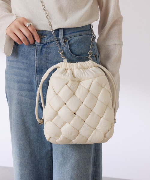 PAPILLONNER(パピヨネ)の「【OT】スクエアメッシュショルダー(ショルダーバッグ・レディース・ブラック/アイボリー・FREE)」の3枚目の写真