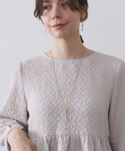 OPAQUE.CLIP（オペークドットクリップ）の「Y字リングしずくメタルネックレス（ネックレス・レディース・シルバー/ゴールド・00）」の7枚目の写真