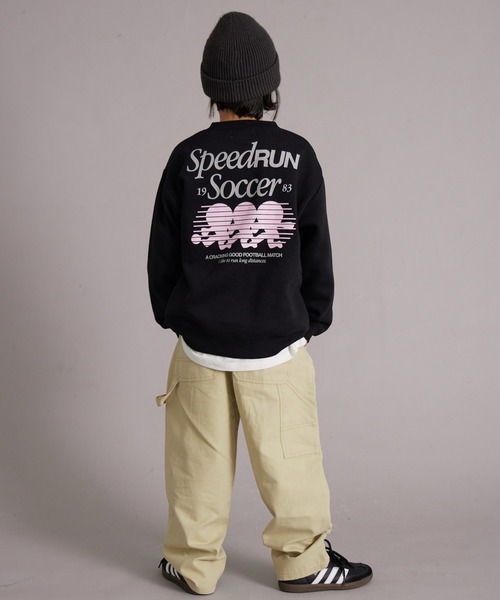 PAIRMANON STREET(ペアマノンストリート)の「裏起毛 ロゴプリント オーバーサイズ スウェット トレーナー【PAIRMANON STREET】(スウェット・キッズ・パープル/グレー系その他3/ネイビー/イエロー/グレー系その他2/パープル系その他/レッド/グリーン/ブラック系その他2/ブラック/イエロー系その他/グレー系その他/ブラック系その他/ブラック系その他3/グレー/ブラック系その他4/グレー系その他4・110/100/160/150/90/120/130/140)」の20枚目の写真