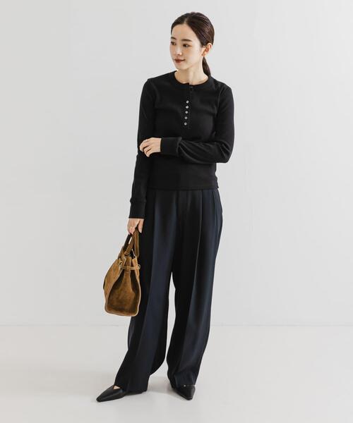 URBAN RESEARCH（アーバンリサーチ）の「ヘンリーネックリブカットソー（Tシャツ/カットソー・レディース・ホワイト系その他/ブラック・FREE）」の22枚目の写真