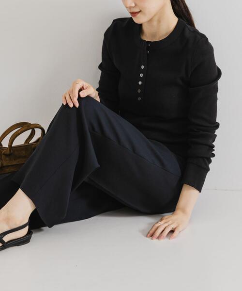 URBAN RESEARCH（アーバンリサーチ）の「ヘンリーネックリブカットソー（Tシャツ/カットソー・レディース・ホワイト系その他/ブラック・FREE）」の11枚目の写真