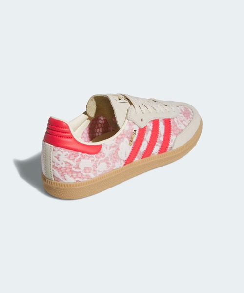 adidas(アディダス)の「サンバ OG × リバティ・ロンドン / Samba OG × Liberty London / アディダスオリジナルス adidas Originals(スニーカー・レディース・ホワイト×レッド・22.0cm/25.0cm/24.5cm/24.0cm/23.5cm/23.0cm/22.5cm/28.0cm/27.5cm/27.0cm/26.5cm/26.0cm/25.5cm)」の5枚目の写真